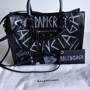 Balenciaga Papier Graffiti A6 Tote